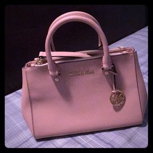 MK pretty pink